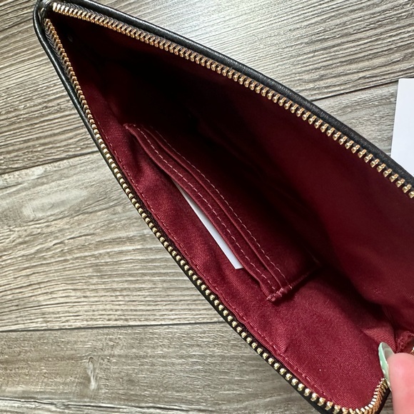 Coach wristlet, NWT - Picture 3 of 3